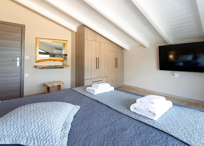 Дом отдыха September15 Suites, Lefkada-episkopos Никиана